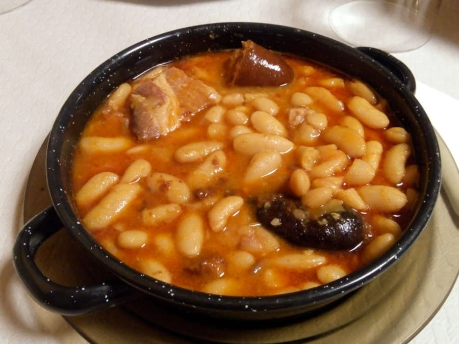 Traditional Asturian fabada.