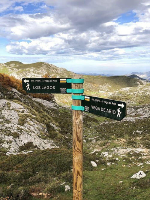 lagos de covadonga hike