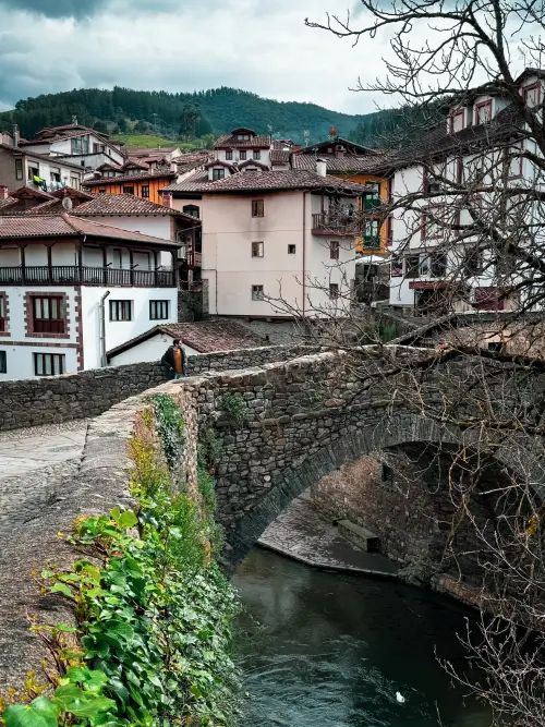 San Cayetano Bridge Potes