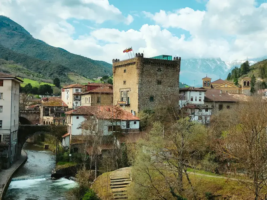 torre del infantado potes